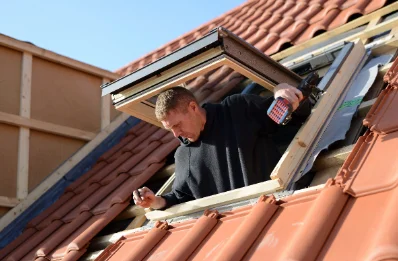 Pose de fenêtres de toit Velux à Voillans